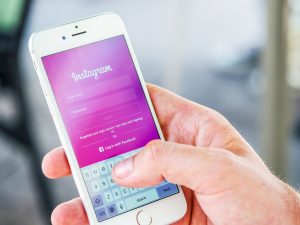 Instagram Stories vs Facebook Stories: cosa scegliere per il tuo business