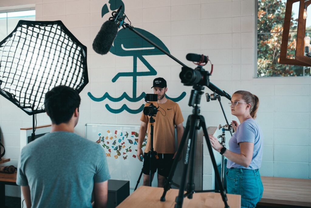 Come creare contenuti video con poco budget in 3 mosse