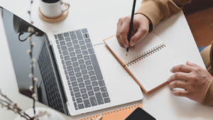 NotebookLM: il tuo assistente virtuale per organizzare idee e risorse con l'intelligenza artificiale